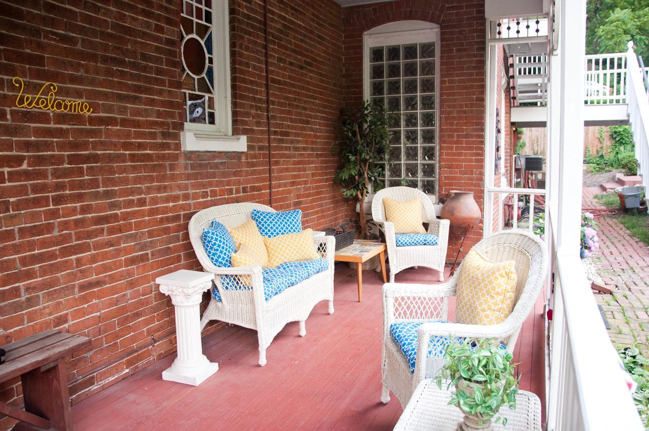Main Street Inn Parkville Exterior photo